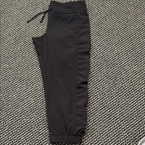 Athleta women’s joggers 🖤